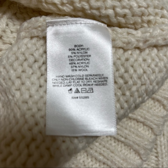 Express Cable knit fringe shoulder sweater dress. XS. NWT. - Picture 7 of 11